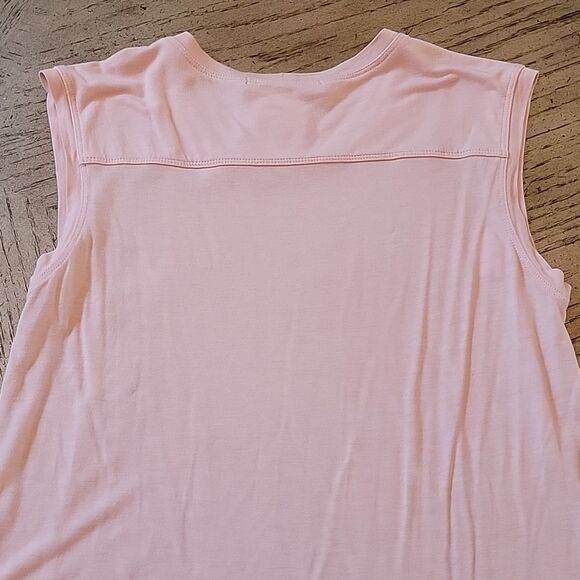 BCBGMAXAZRIA pink and white sleeveless top XXS fit a size S too - Picture 6 of 8